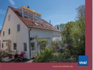 Titelbild für GRUNDSTÜCK UND GEBÄUDE: Auf einem nach WEG geteilten Grundstück in